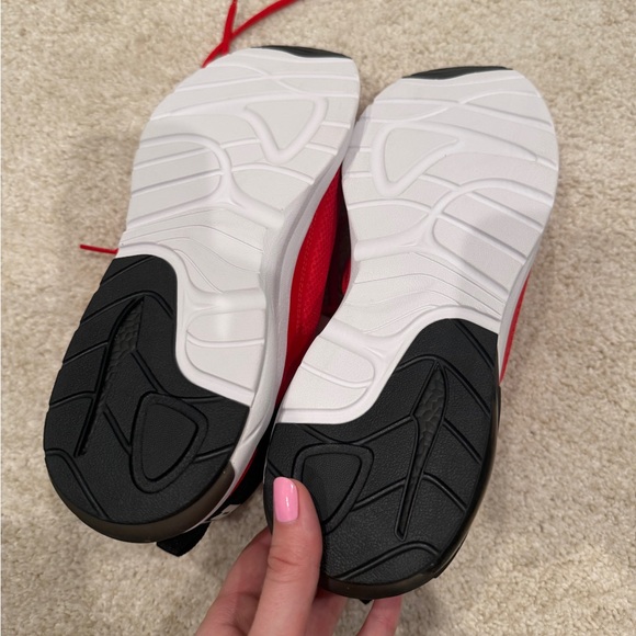 PUMA Electron E Mens Sneaker DM US High Risk RedBlack - Picture 8 of 8